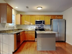 13724 Bluffton Ct in Pineville, NC - Building Photo - Building Photo