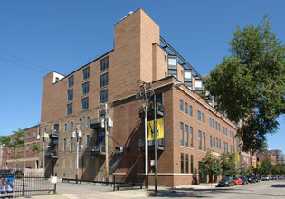 The Daily News Building in Chicago, IL - Building Photo - Building Photo