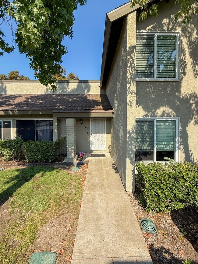 5207 Marigot Pl in San Diego, CA - Building Photo - Building Photo
