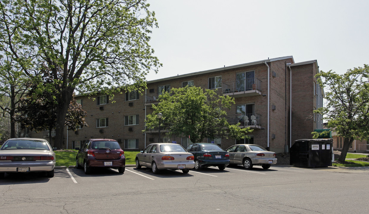 St. Paul Village in Cincinnati, OH - Foto de edificio