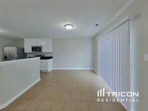 11608 Glenn Abbey Ln in Indianapolis, IN - Building Photo - Building Photo