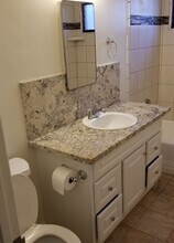 7114 Haskell Ave, Unit 2 - 1st floor in Los Angeles, CA - Building Photo - Building Photo