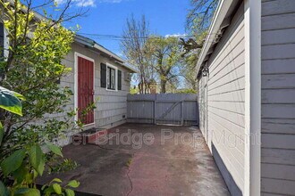 3582 63rd St in Sacramento, CA - Foto de edificio - Building Photo