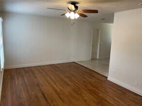 2430 Dunloe Dr in Dallas, TX - Building Photo - Building Photo