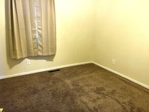 342 W 21st St, Unit 2 in Erie, PA - Building Photo - Building Photo