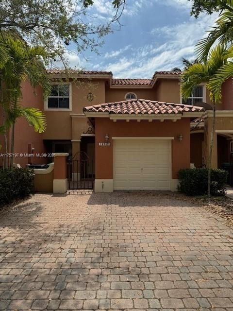 15242 SW 30th Terrace in Miami, FL - Building Photo