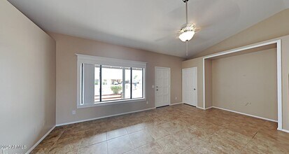 926 E Mesquite Ave in Apache Junction, AZ - Building Photo - Building Photo
