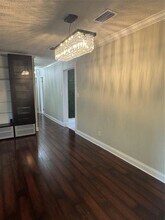 490 N Laurel Dr in Margate, FL - Foto de edificio - Building Photo