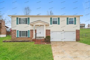 2858 Gettysburg Estates Dr in St. Louis, MO - Building Photo