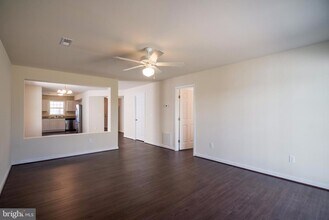 204 Bend Farm Rd in Fredericksburg, VA - Building Photo - Building Photo