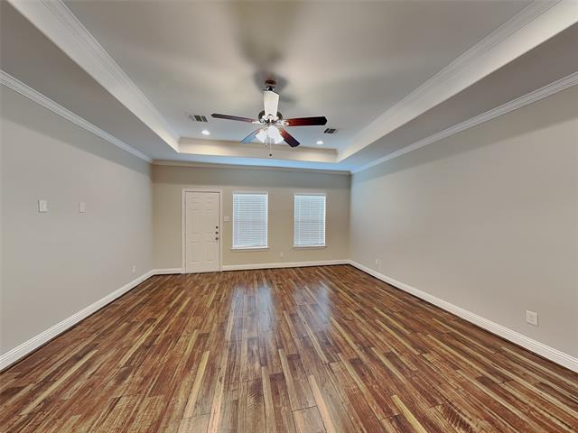 1002 Woodcrest Dr in Lancaster, TX - Building Photo - Building Photo