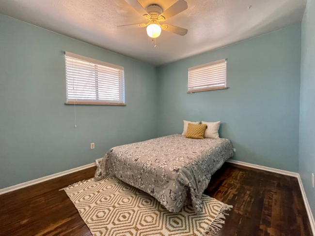 property at 620 S Oswego St