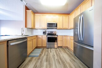 18283 Key W Ct in Lakeville, MN - Building Photo - Building Photo