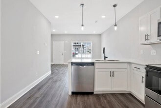 Needmore Creek Townhomes in Clarksville, TN - Foto de edificio - Building Photo