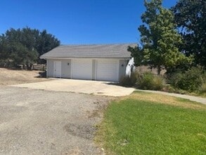 3555 Live Oak Rd in Santa Ynez, CA - Building Photo - Building Photo