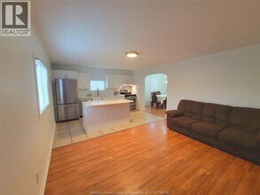 680 Caron Ave in Windsor, ON - Building Photo - Building Photo