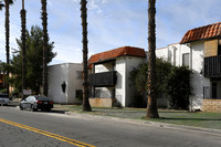 25555 New Chicago Ave in Hemet, CA - Foto de edificio - Building Photo