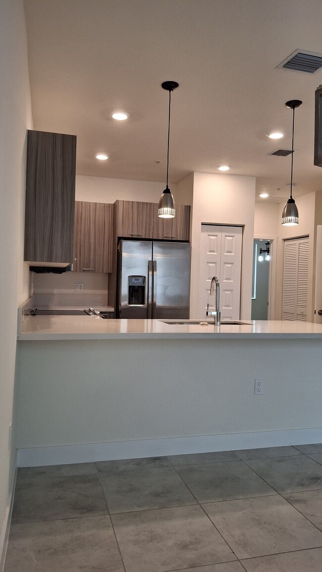 10290 NW 64th Ter, Unit ANDMARK AT DORAL in Doral, FL - Building Photo - Building Photo