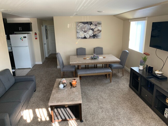 4424 S Wilton Pl in Los Angeles, CA - Building Photo - Building Photo