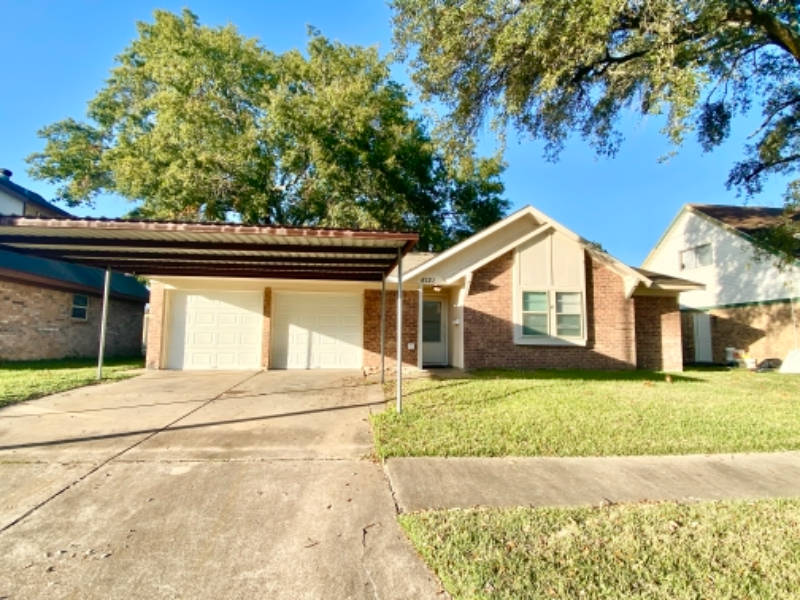 4121 Gallant Fox Dr in Pasadena, TX - Building Photo