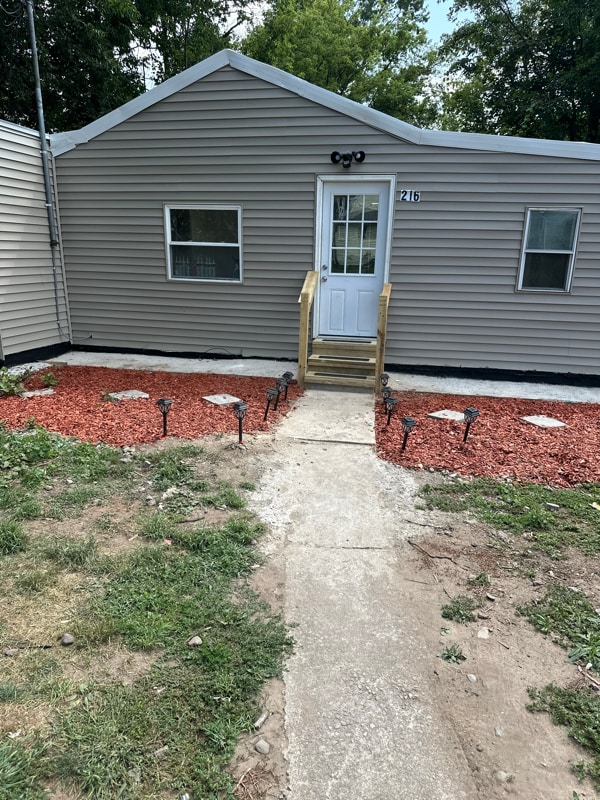 property at 216 1/2 Earl Ave