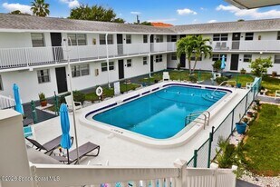 8521 Canaveral Blvd in Cape Canaveral, FL - Building Photo