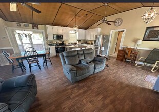 2301 Hollister Rd in Babson Park, FL - Foto de edificio - Building Photo