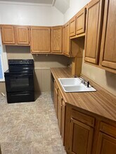 712 Scott Ave, Unit 712 in Oshkosh, WI - Foto de edificio - Building Photo