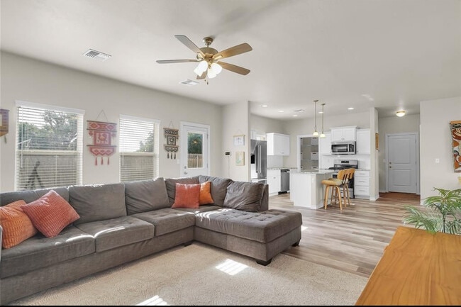 1004 Village Dr in Altus, OK - Building Photo - Building Photo