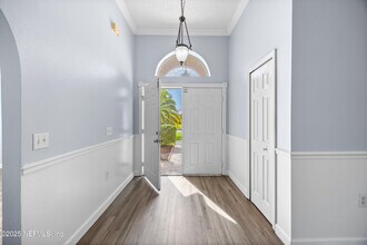 1969 Willesdon Dr W in Jacksonville, FL - Building Photo - Building Photo