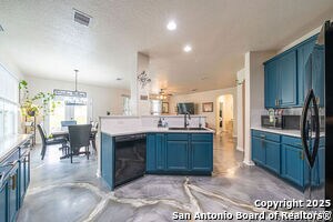 137 Springtree Shadow in Cibolo, TX - Building Photo - Building Photo