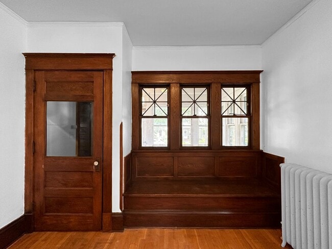 381 Cleveland Ave N in St. Paul, MN - Building Photo - Building Photo