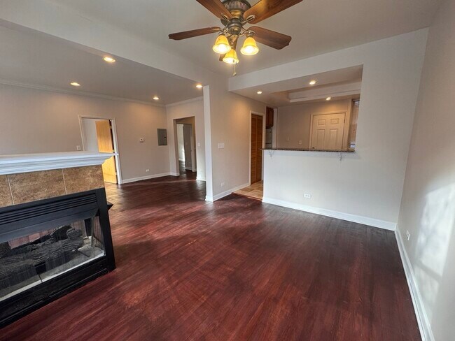 1342 W Estes Ave in Chicago, IL - Building Photo - Building Photo