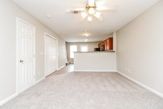 8029 Logan Dr in La Vergne, TN - Building Photo - Building Photo