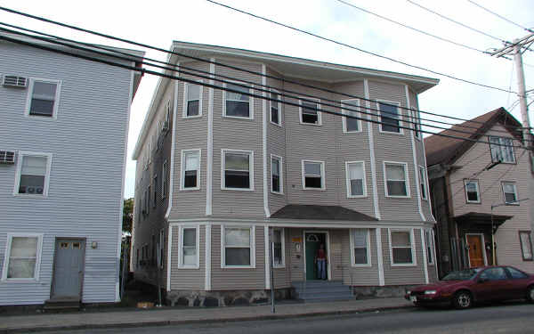 452 Haverhill St in Lawrence, MA - Building Photo