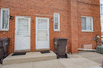 4852 Carol St in Skokie, IL - Building Photo - Building Photo