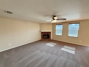 1028 Wild Horse Way in Lancaster, TX - Building Photo - Building Photo