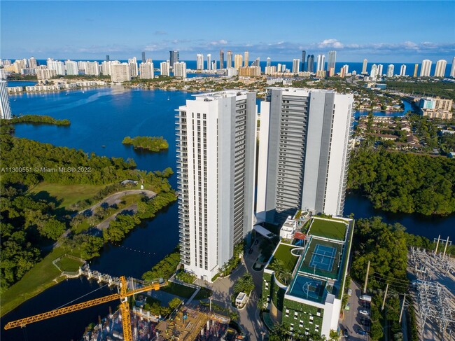 16385 Biscayne Blvd | Rentals in Aventura, FL