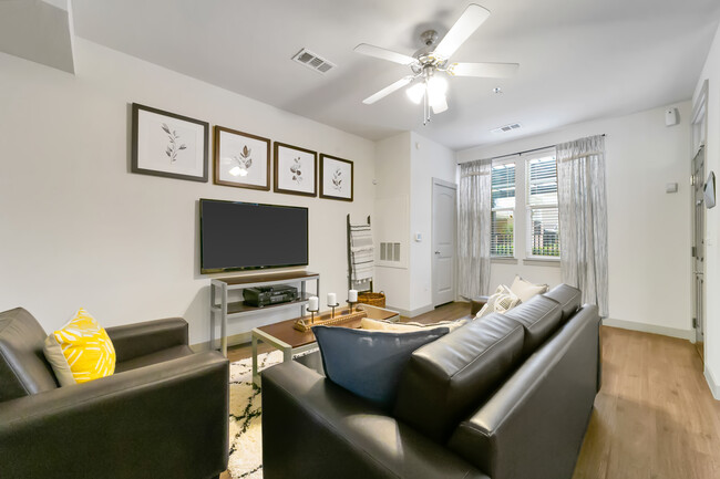 14 Fifty-One ALL INCLUSIVE *Student Living* in Denton, TX - Building Photo - Building Photo
