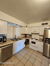 8933 E Old Spanish Trail in Tucson, AZ - Building Photo - Building Photo
