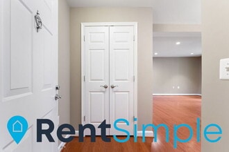 4167 S Four Mile Run Dr in Arlington, VA - Building Photo - Building Photo