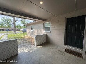 573 Clermont Ave S in Orange Park, FL - Building Photo - Building Photo