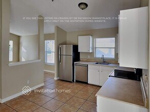 9624 Hollyhill Dr in Orlando, FL - Foto de edificio - Building Photo