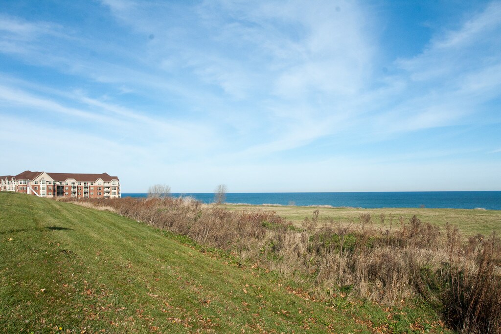 The Landing at Park Shore Apartments St. Francis, WI Apartments For Rent