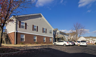 The Woods of Glen Hill Manor Apartments