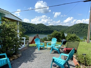 1692 Falling Water Rd in Sparta, TN - Building Photo - Building Photo