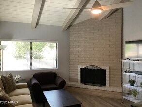 6465 N 77th Pl in Scottsdale, AZ - Building Photo - Building Photo