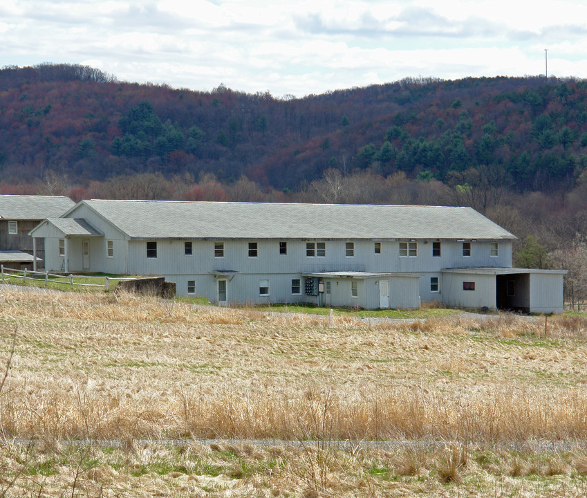 Regents Apartments in Sunbury, PA - Foto de edificio