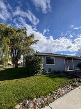 1371 Kimmerling Rd in Gardnerville, NV - Foto de edificio - Building Photo