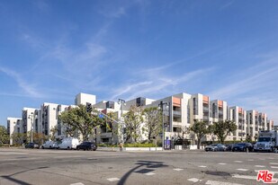 222 S Central Ave in Los Angeles, CA - Building Photo